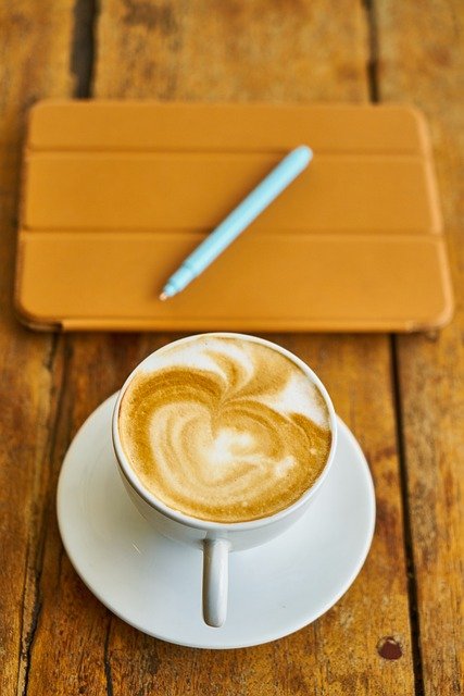 Coffee Latte Close Up Restaurant  - Engin_Akyurt / Pixabay
